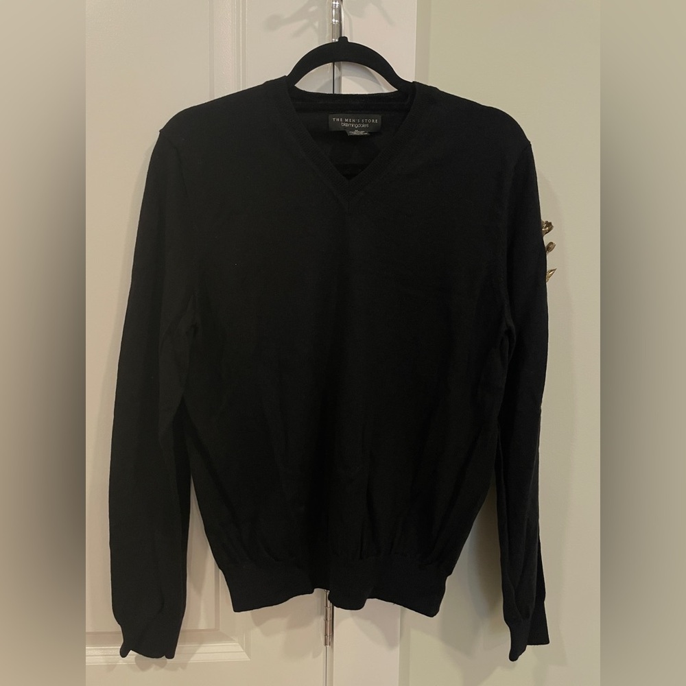 Bloomingdale’s Men’s Black V-Neck Sweater